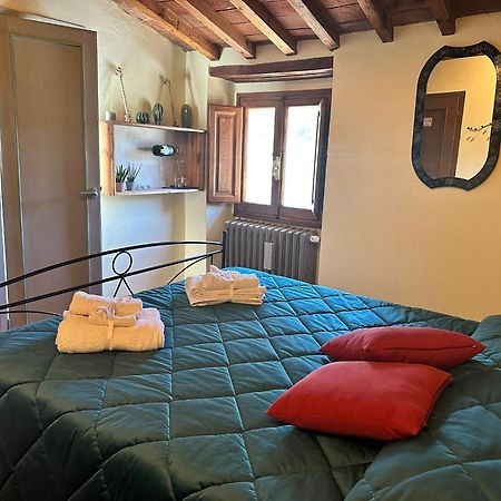 Agriturismo Tassinaia ポンタッシエーヴェ エクステリア 写真