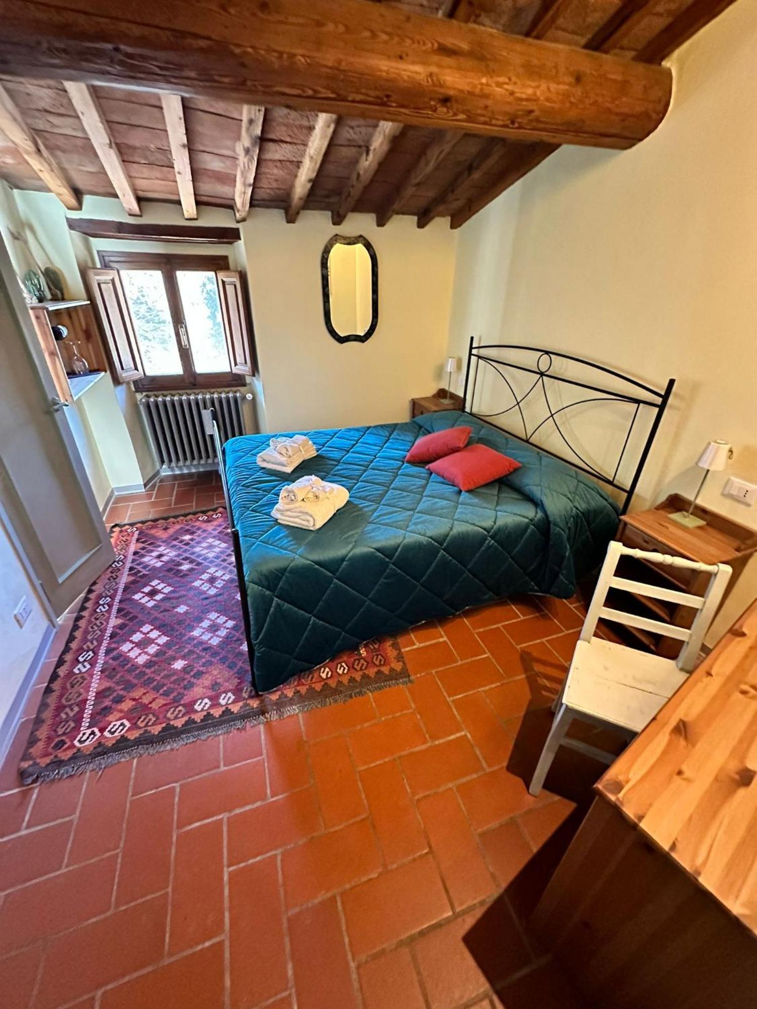 Agriturismo Tassinaia ポンタッシエーヴェ エクステリア 写真